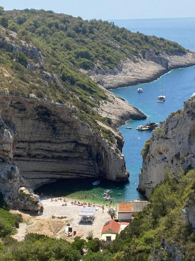 Holiday Home Stiniva Vis Kültér fotó